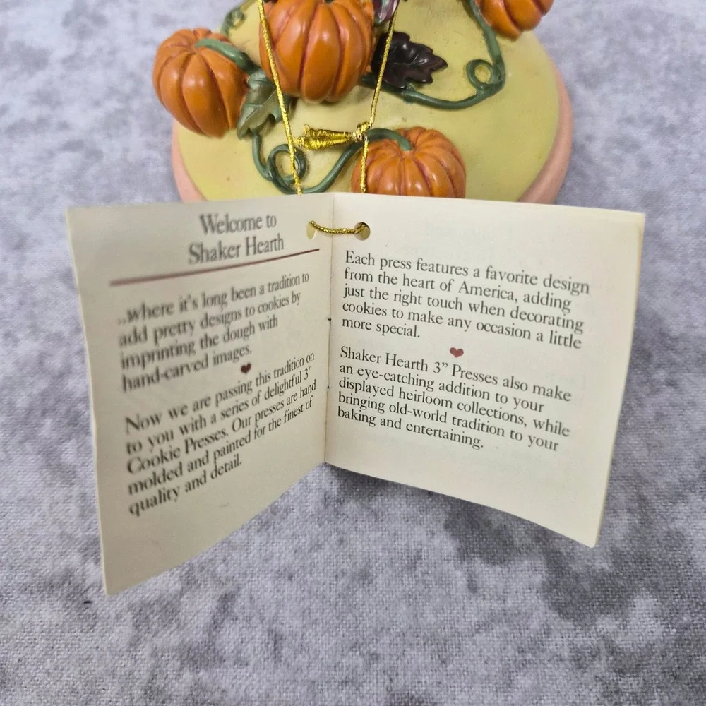 Vintage 1997 Shaker Hearth Cookie Press Holiday Baking Mold Halloween Pumpkin